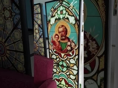 教会 の ガラス